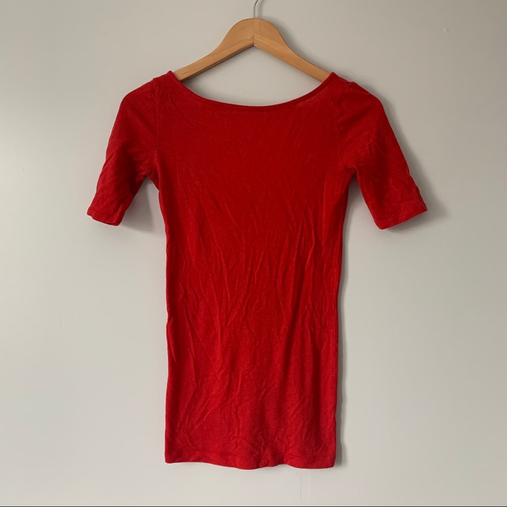 Club Monaco red wool blend deep back neck shirt S